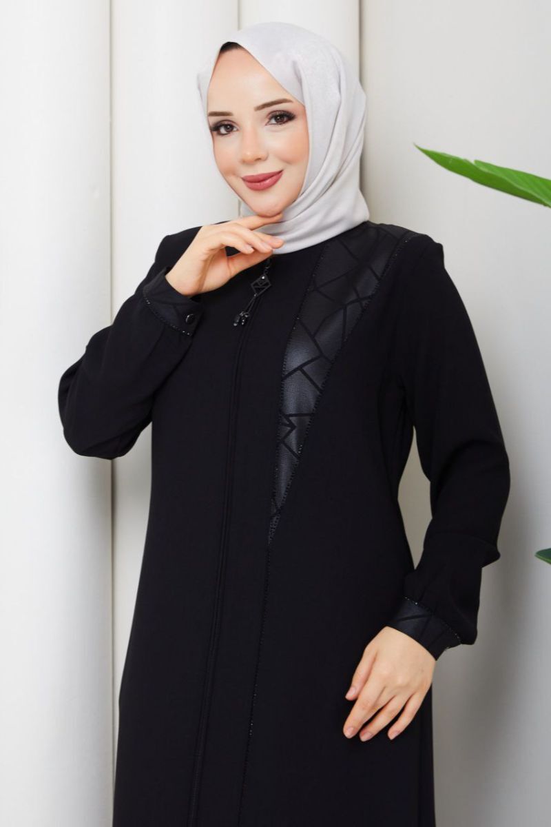 Vera Siyah: Deri Detaylı ve Taş İşlemeli Tesettür Ferace - Görsel 2