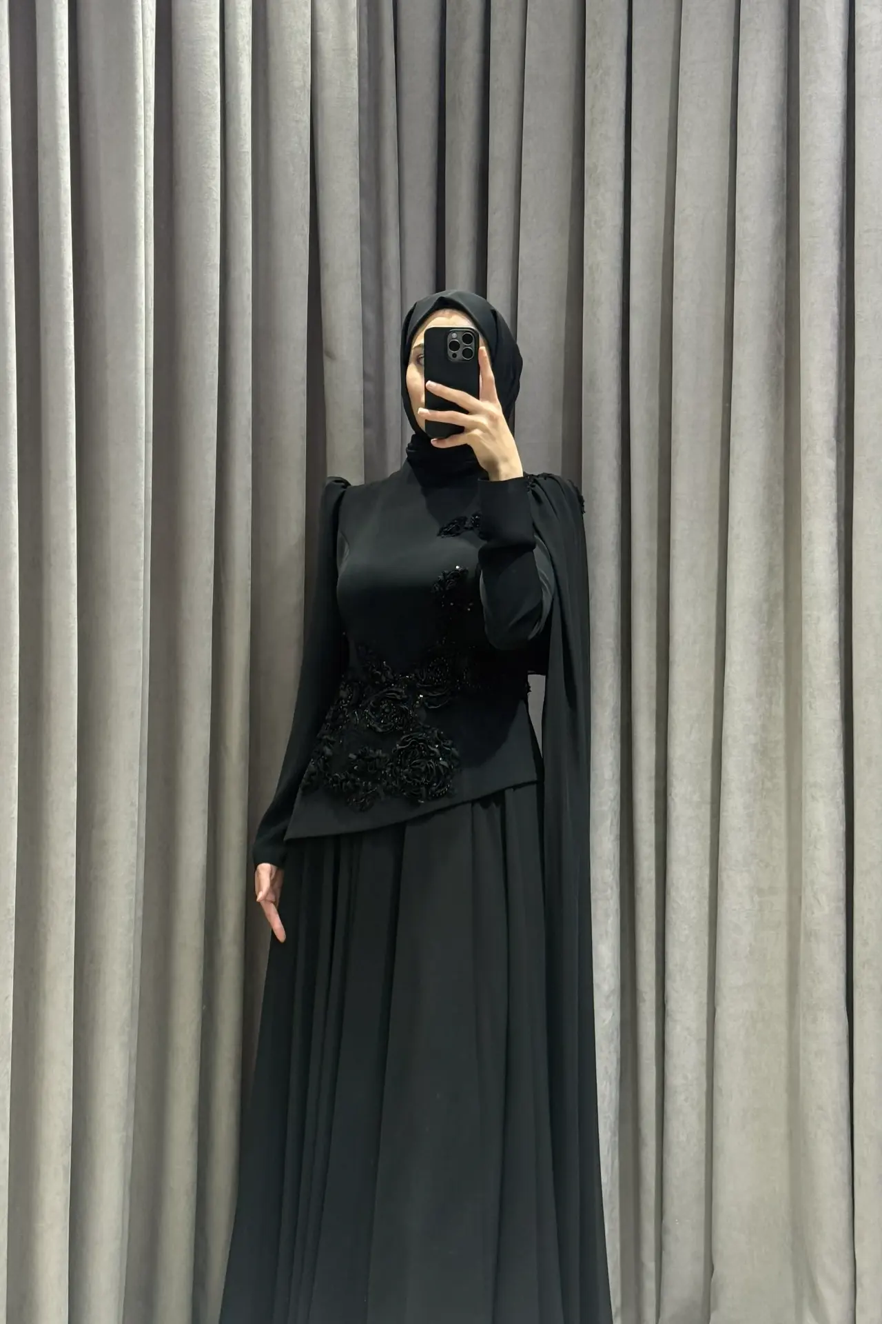 Alessa Siyah Abiye