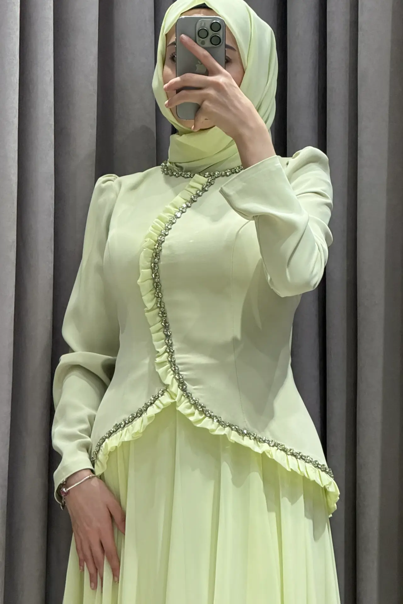 Lesse Soft Fıstık Yeşili Abiye - Görsel 2